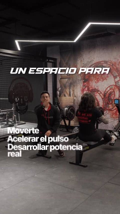 Esto no es para todos.

Es para los que no vienen a pasar el rato.
Para los que entienden que entrenar no es solo estética… es rendimiento.

Carriles para trineo.
Máquinas de conditioning.
Espacio para moverte, acelerar y competir.

Aquí no vienes a contar repeticiones.
Vienes a medir lo que eres capaz de hacer.

Fuerza.
Resistencia.
Potencia.

Todo en un mismo sitio.

En @onairfitness_madridelicias no entrenas para verte mejor.
Entrenas para ser mejor.

#OnAirFitness #hybridtraining #entrenamientohíbrido #athletemindset #fitnessespaña